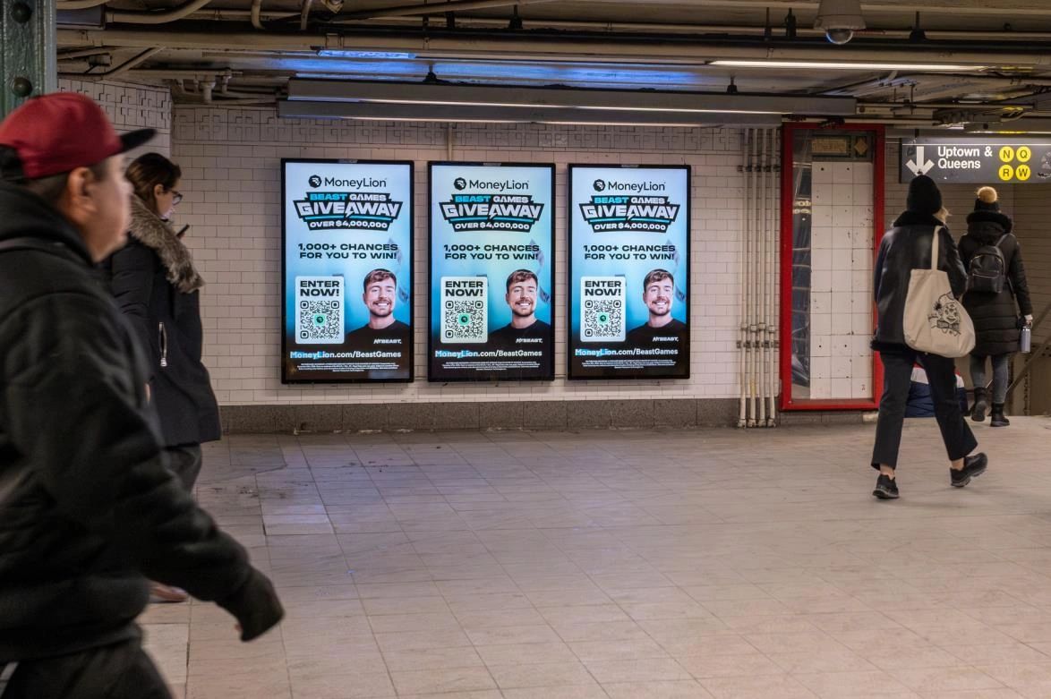 OOH — station wall