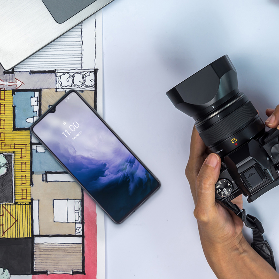 OnePlus 8 tabletop product photography — camera and floor plan